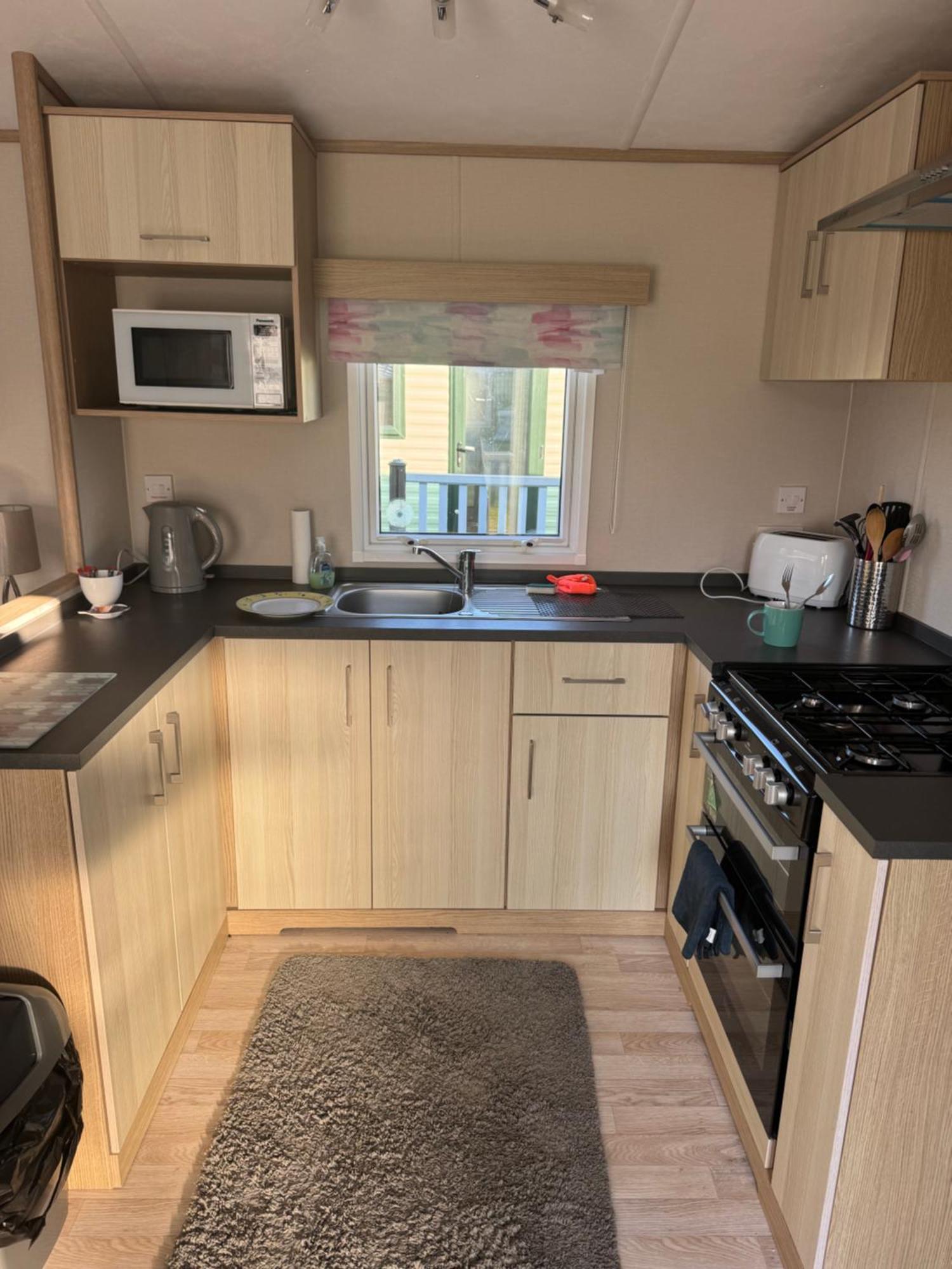 2 Bedroom Lakeview Lodge - Ensuite & Balcony Deck Carnforth Bagian luar foto