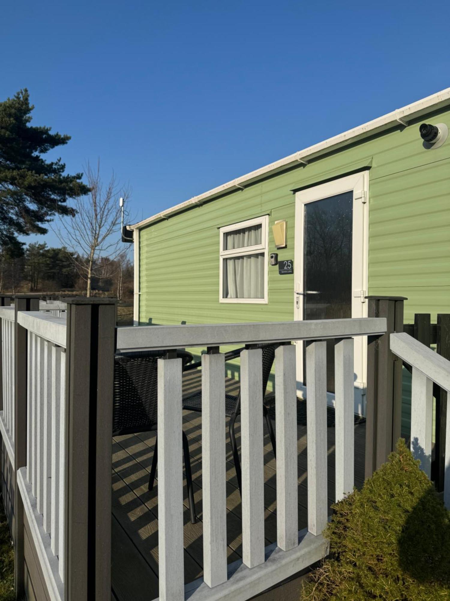 2 Bedroom Lakeview Lodge - Ensuite & Balcony Deck Carnforth Bagian luar foto